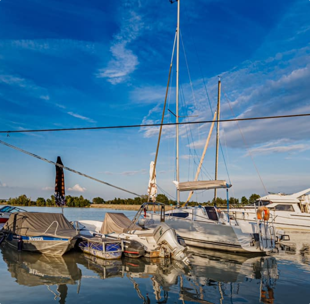 Yachter Club Modrá Čajka